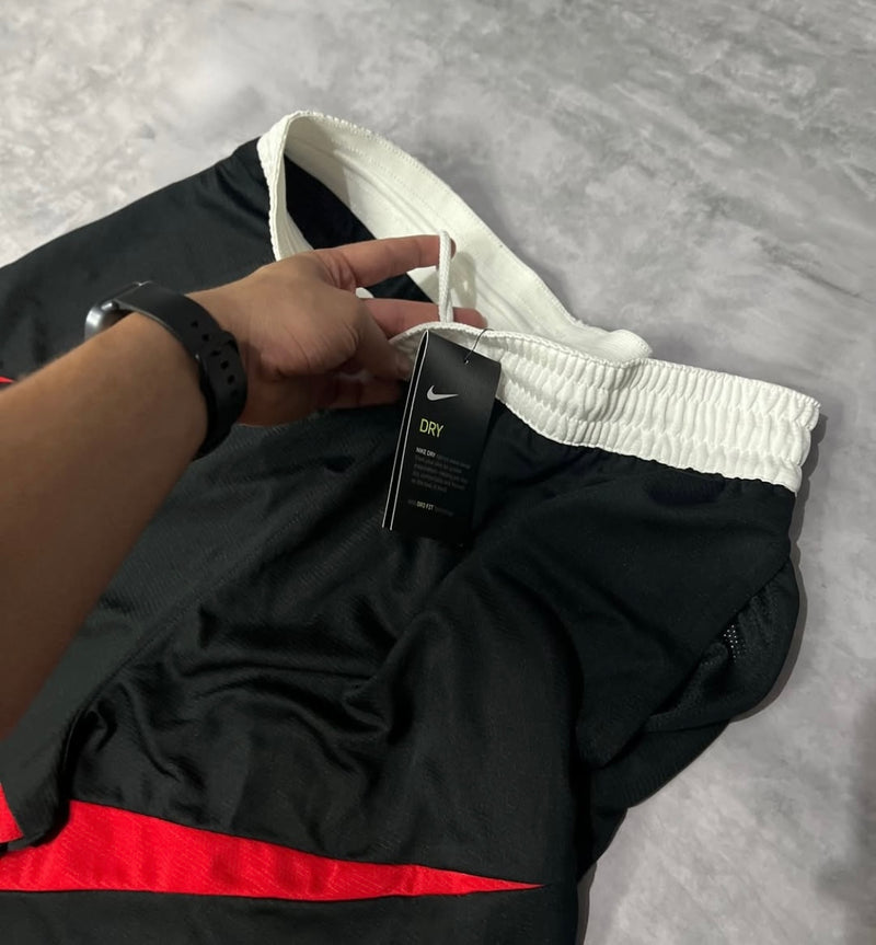 Short NK Big Swoosh Facão