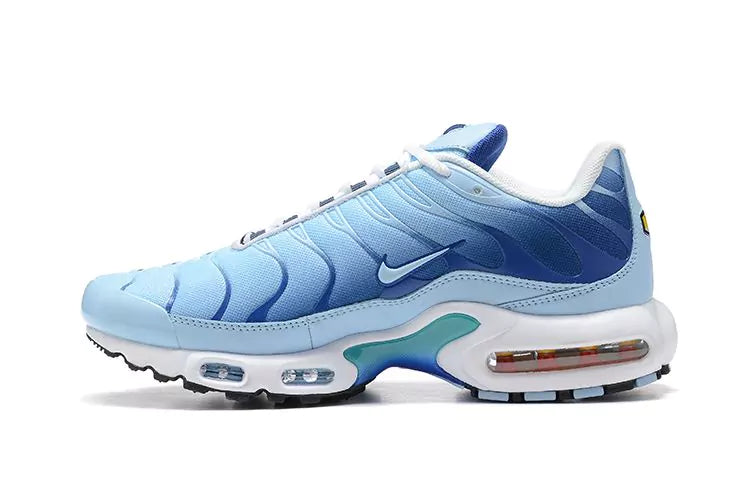 AIR MAX PLUS ''UNIVERSITY BLUE GRADIENT''