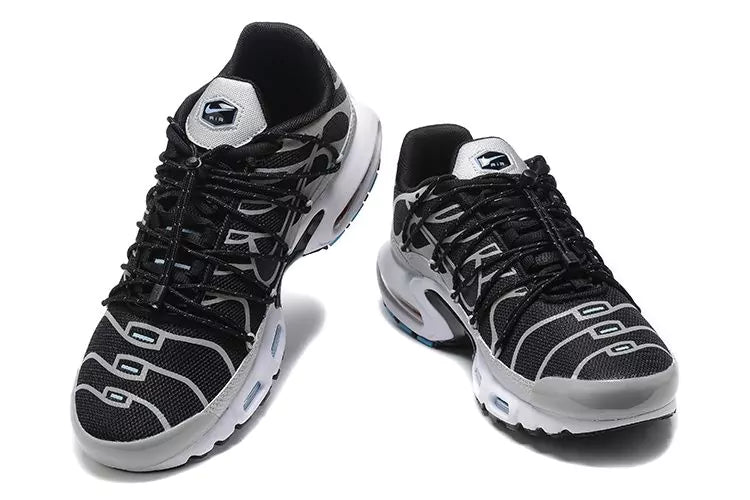 AIR MAX PLUS UTILITY ''TOGGLE BLACK SILVER