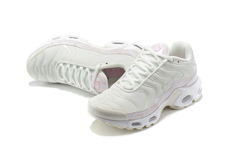 AIR MAX PLUS 1 PINK SNAKESKIN