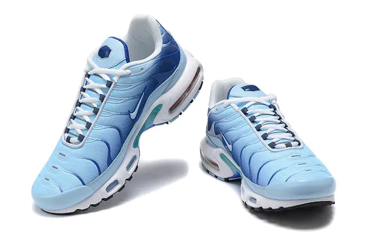 AIR MAX PLUS ''UNIVERSITY BLUE GRADIENT''