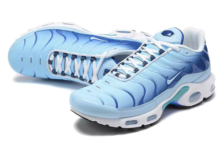 AIR MAX PLUS ''UNIVERSITY BLUE GRADIENT''