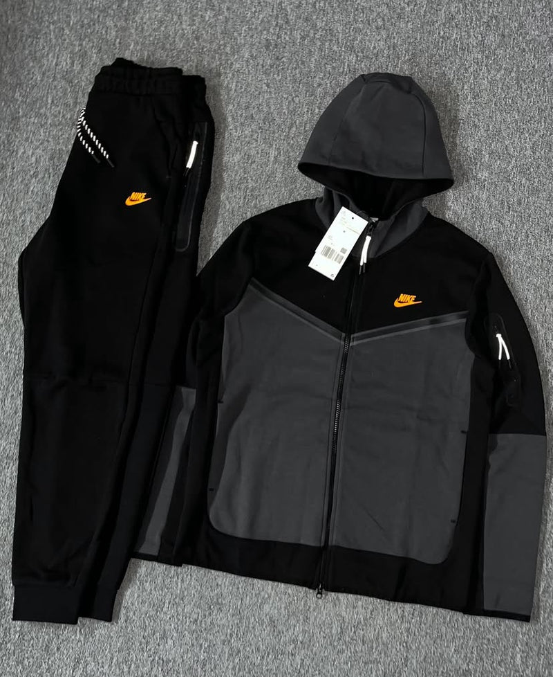 Conjunto Tech Fleece