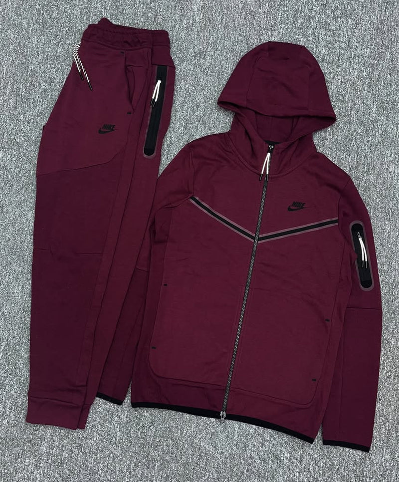 Conjunto Tech Fleece