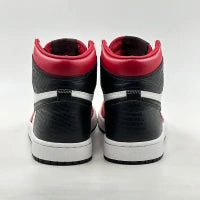 Air Jordan 1 Retro High Satin Snake Chicago